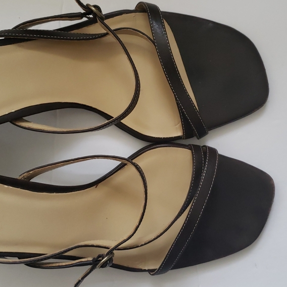 Ann Taylors Loft sandals - Picture 2 of 4